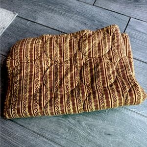 Kate Quinn Bamboo Quilt